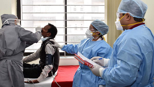 Ahmedabad Civil Hospitals Orthopedic Department doctors gets covid Vaccine Ahmedabad Civil Hospitals Orthopedic Department doctors gets covid Vaccine
