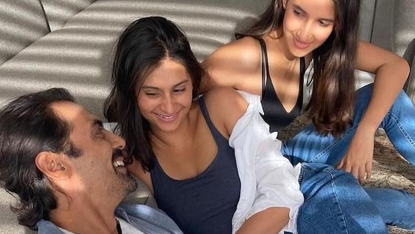 19 साल की हुई अर्जुन रामपाल की बेटी मिहिका, इंस्टाग्राम पर पोस्ट किया दिल छू लेने वाला मैसेज 19 साल की हुई अर्जुन रामपाल की बेटी मिहिका, इंस्टाग्राम पर पोस्ट किया दिल छू लेने वाला मैसेज