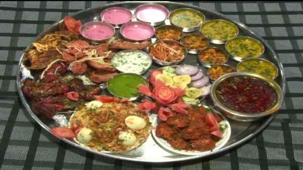 जानें इस थाली में क्या-क्या रखी गईं हैं डिश
