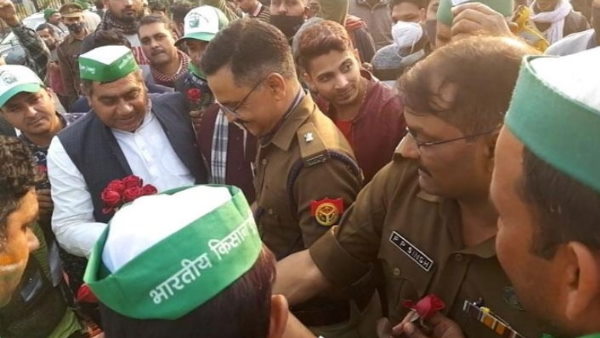 अभी भी स्थिति तनावपूर्ण