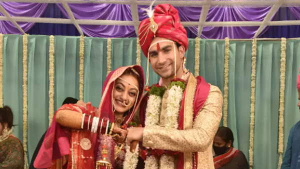 हरियाणा के रहने वाले हैं पति प्रदीप