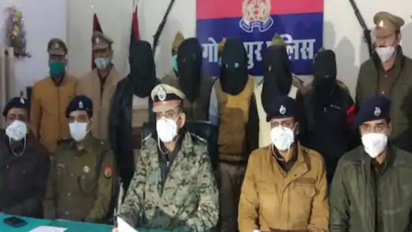 gorakhpur loot case 3 policemen arrested for robbery 9 suspended gorakhpur loot case 3 policemen arrested for robbery 9 suspended