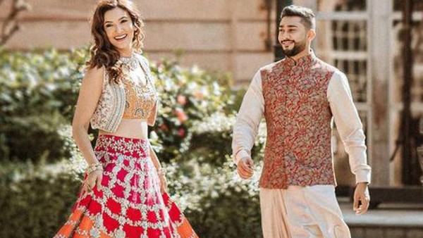 कहो ना प्यार है गाने पर गौहर खान ने पति जैद दरबाद के साथ किया धमाकेदार डांस, आप भी देखिए VIDEO कहो ना प्यार है गाने पर गौहर खान ने पति जैद दरबाद के साथ किया धमाकेदार डांस, आप भी देखिए VIDEO