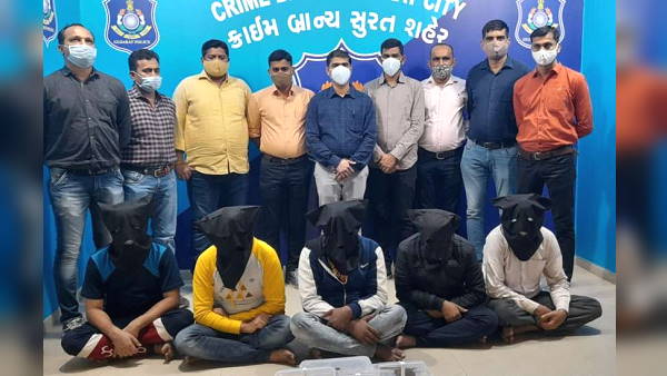 The crime branch caught a robbery gang With Deadly Weapons The crime branch caught a robbery gang With Deadly Weapons