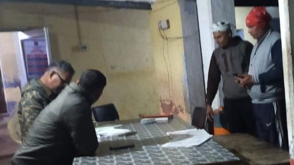 भरतपुर पुलिस ने आकर बचाया