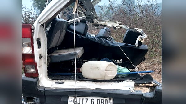 a car collided with bus and fell into a roadside pit, two men lost lives a car collided with bus and fell into a roadside pit, two men lost lives