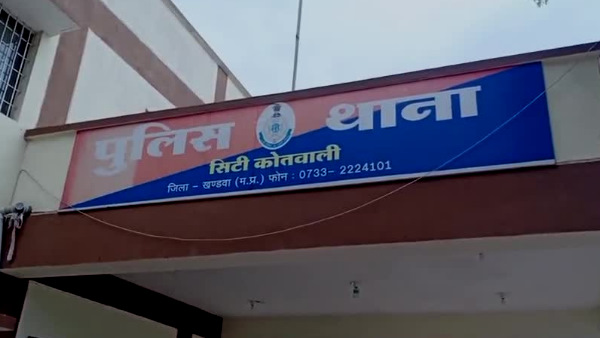 Two young men from Kashmir mysteriously Missing in Khandwa Madhya Pradesh Two young men from Kashmir mysteriously Missing in Khandwa Madhya Pradesh