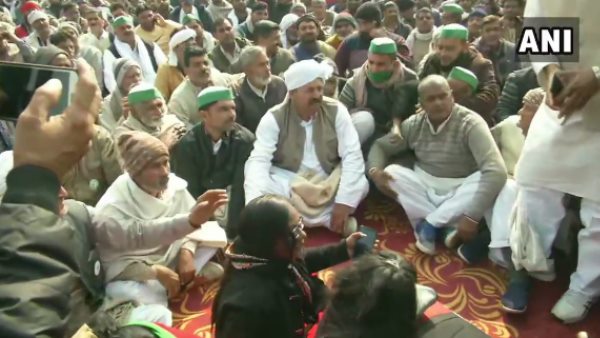 Kisan Mahapanchayat begins at Muzaffarnagar Kisan Mahapanchayat begins at Muzaffarnagar
