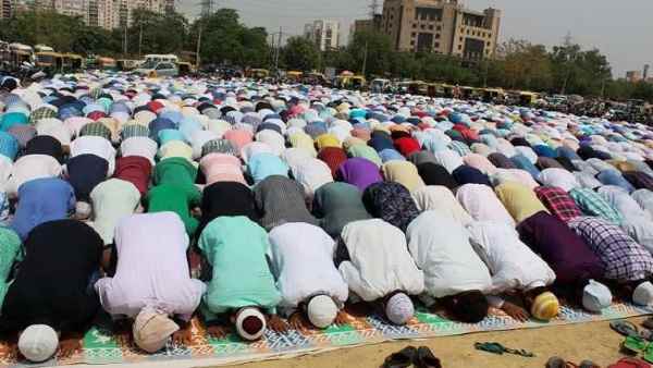 बंगाल के कई जिलों में बहुसंख्यक हुए मुसलमान