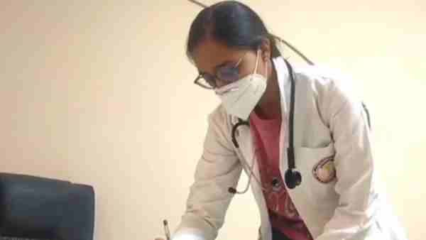 अध्यापक बनाना चाहती थी निर्मला