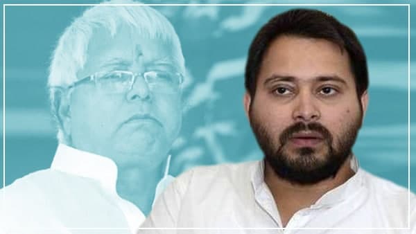 जब बाबा के कहने पर लालू ने छोड़ दिया सफेद कुर्ता पहनना, अब तेजस्वी को भी मिला आशीर्वाद जब बाबा के कहने पर लालू ने छोड़ दिया सफेद कुर्ता पहनना, अब तेजस्वी को भी मिला आशीर्वाद