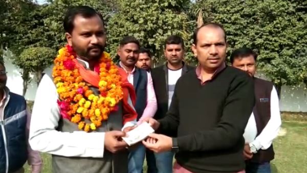 man who threw ink on aap mla somnath bharti get rewarded by 51 thousand rupees man who threw ink on aap mla somnath bharti get rewarded by 51 thousand rupees