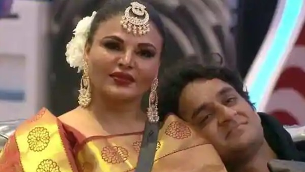 ट्रीटमंट के लिए बाहर गए विकास