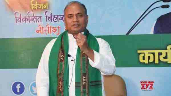 RCP सिंह को JDU राष्ट्रीय अध्यक्ष चुनकर नीतीश ने उत्तराधिकारी बनाया