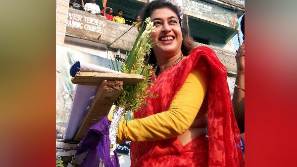 शताब्दी रॉय के नाम हैं कई हिट फिल्में