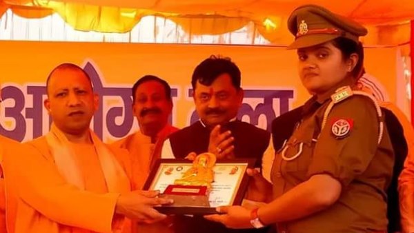 चोरी हुई लड़कियों को अपने निजी काम के लिए रखने का आरोप