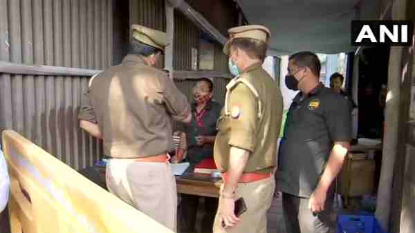 हजरतगंज थाने में दर्ज हुई थी FIR