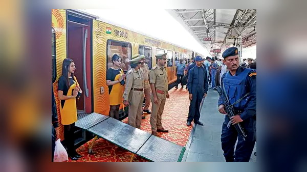tejas express mumbai to ahmedabad tejas express mumbai to ahmedabad