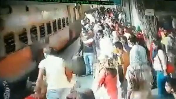 thane rail incident thane rail incident