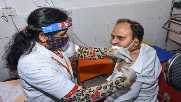कुछ डॉक्टरों में भी है घबराहट