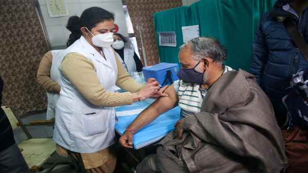 सिर्फ 26 फीसदी परिजन बच्चों को टीका लगवाने को तैयार-सर्वे