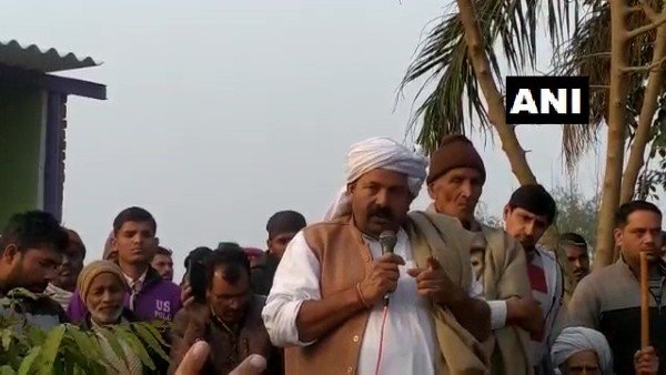 नरेश टिकैत का ऐलान, पीएम की गरिमा का सम्मान, लेकिन किसानों के आत्म सम्मान की भी रक्षा की जाएगी नरेश टिकैत का ऐलान, पीएम की गरिमा का सम्मान, लेकिन किसानों के आत्म सम्मान की भी रक्षा की जाएगी