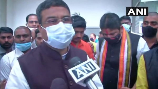 Dharmendra Pradhan says fuel Prices will come down a little as winter goes away Dharmendra Pradhan says fuel Prices will come down a little as winter goes away