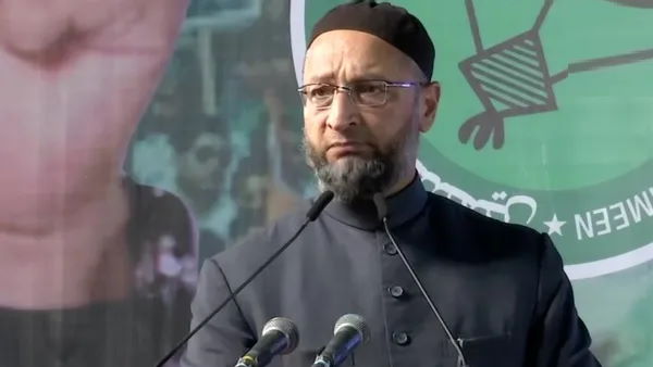 AIMIM president Asaduddin Owaisi says- Congress, not AIMIM, is BJP’s B-team in Gujarat AIMIM president Asaduddin Owaisi says- Congress, not AIMIM, is BJP’s B-team in Gujarat