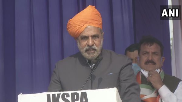 Weve seen good days of Congress. We dont want to see it weakening as we become older: Anand Sharma Weve seen good days of Congress. We dont want to see it weakening as we become older: Anand Sharma