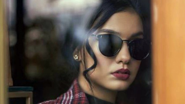 पॉपुलरटी के लिए ऐसा कर रहीं?