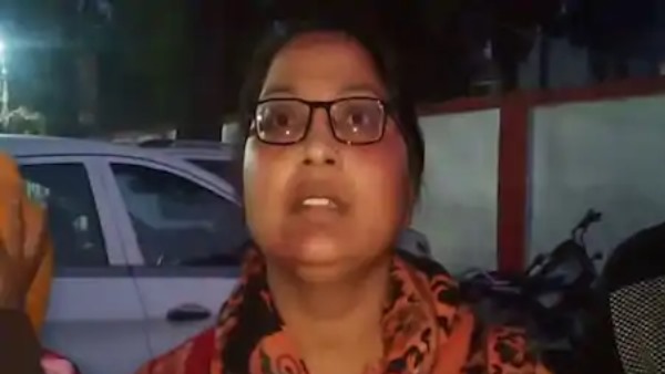 woman alleges policemen beaten her at police station in etawah woman alleges policemen beaten her at police station in etawah