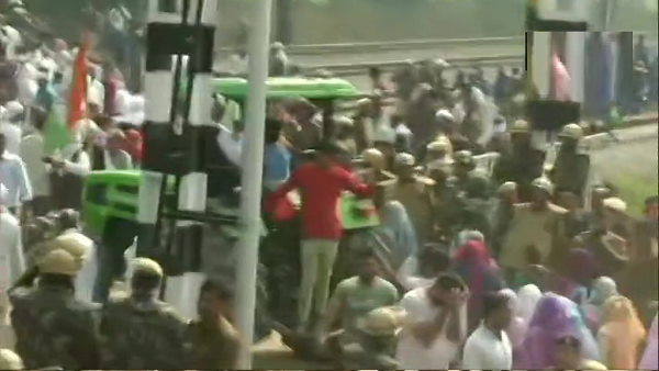 Rail Roko andolan: thousands Farmers blocked the railway track in Palwal district during movement Rail Roko andolan: thousands Farmers blocked the railway track in Palwal district during movement