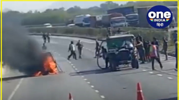 Rajasthan: Jaipur - Ajmer NH Highway 8 caught fire in van, driver saved his life Rajasthan: Jaipur - Ajmer NH Highway 8 caught fire in van, driver saved his life