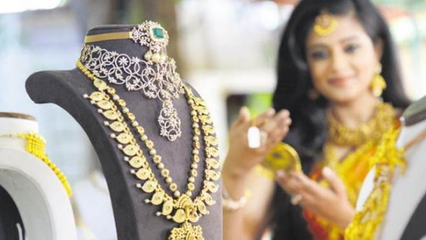 आखिरी कारोबारी दिन क्या रहा भाव?