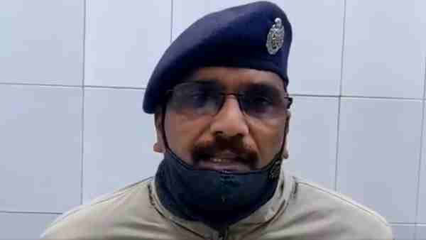 Elderly couple murdered in Alpha-2 sector of Greater Noida Elderly couple murdered in Alpha-2 sector of Greater Noida