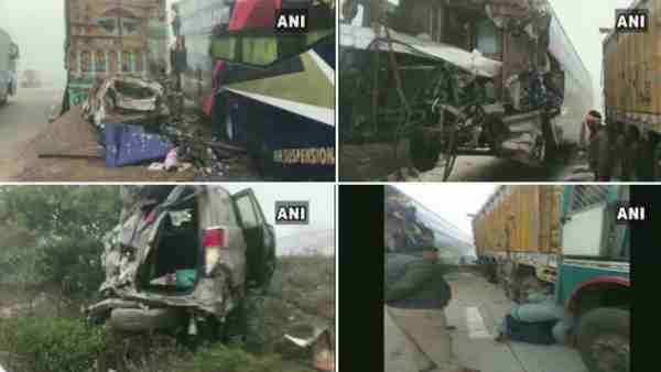 Greater Noida: At least 6 vehicles collided at Yamuna Expressway due to reduced visibility caused by fog Greater Noida: At least 6 vehicles collided at Yamuna Expressway due to reduced visibility caused by fog
