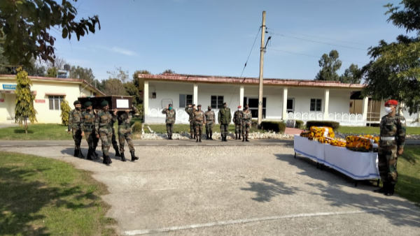 इसी माह आने वाले थे छुट्टी