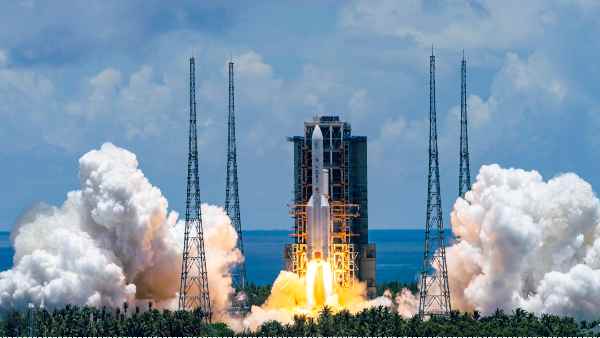 Khaskhabar/संयुक्त अरब अमीरात (UAE) का एक अंतरिक्ष यान होप (HOPE) मंगल ग्रह (Mars) के काफी नजदीक पहुंच गया है और उम्मीद है कि आज ये मंगल की कक्षा में प्रवेश कर जाएगा। ये अंतरिक्ष यान उन तीन रोबोट खोजकर्ताओं में से एक है, जो अगले डेढ़ हफ्तों में लाल ग्रह पर पहुंचने वाले हैं। इसके अलावा एक-एक चीन