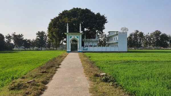 नई मस्जिद की जमीन पर भी विवाद शुरू