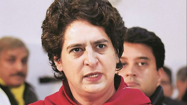 किसान नवरीत सिंह के अंतिम अरदास में पहुंची प्रियंका गांधी किसान नवरीत सिंह के अंतिम अरदास में पहुंची प्रियंका गांधी
