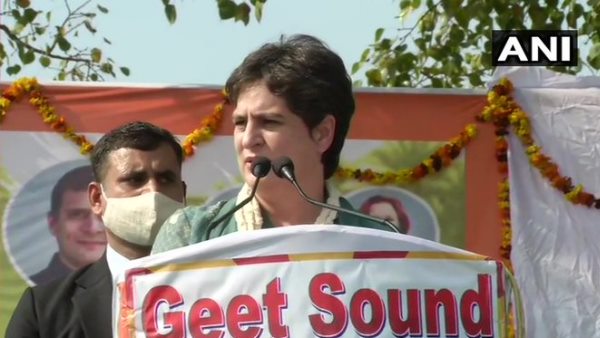 priyanka gandhi vadra in bijnor kisan mahapanchayat priyanka gandhi vadra in bijnor kisan mahapanchayat