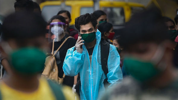 कर्नाटक में विदेश से आने वाले यात्रियों को दिखाना होगा कोरोना निगेटिव रिपोर्ट कर्नाटक में विदेश से आने वाले यात्रियों को दिखाना होगा कोरोना निगेटिव रिपोर्ट