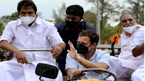 ट्रैक्टर रैली: किसानों के साथ खड़ी है कांग्रेस- राहुल गांधी ट्रैक्टर रैली: किसानों के साथ खड़ी है कांग्रेस- राहुल गांधी