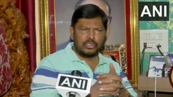Ramdas Athawale defends Amitabh-Akshay over silence on Petrol-Diesel Price Ramdas Athawale defends Amitabh-Akshay over silence on Petrol-Diesel Price