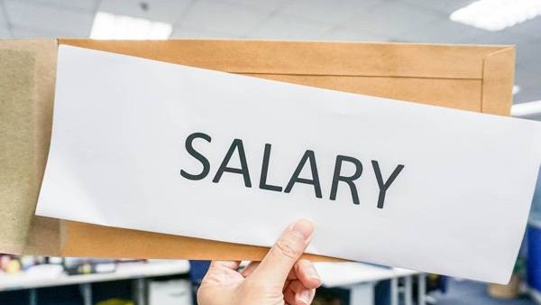 1 अप्रैल से बदल जाएगा सैलरी का नियम