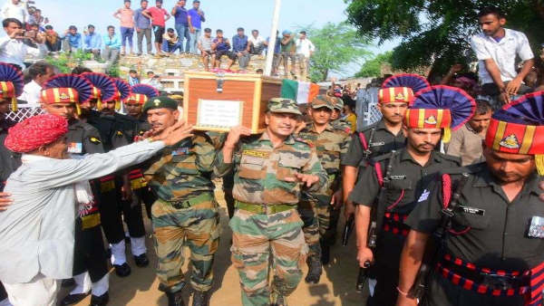 ढाका देवी को दो बार सैल्यूट किया
