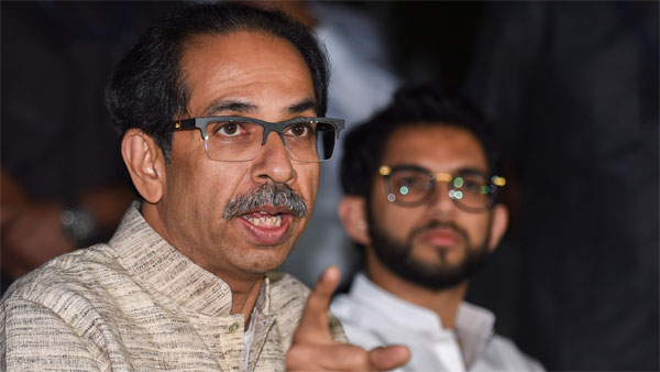 महाराष्ट्र के वन मंत्री संजय राठौड़ के इस्तीफे पर CM ठाकरे ने कही ये बात महाराष्ट्र के वन मंत्री संजय राठौड़ के इस्तीफे पर CM ठाकरे ने कही ये बात