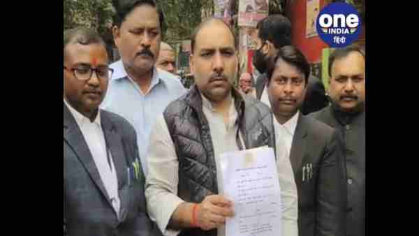Complaint filed in Varanasi court against BJP MP Manoj Tiwari for commenting on Rahul Gandhi Complaint filed in Varanasi court against BJP MP Manoj Tiwari for commenting on Rahul Gandhi