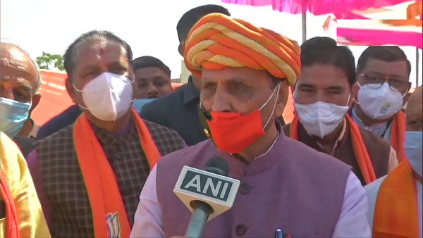 सूरत: कांग्रेस दूसरे से तीसरे नंबर पर खिसकी