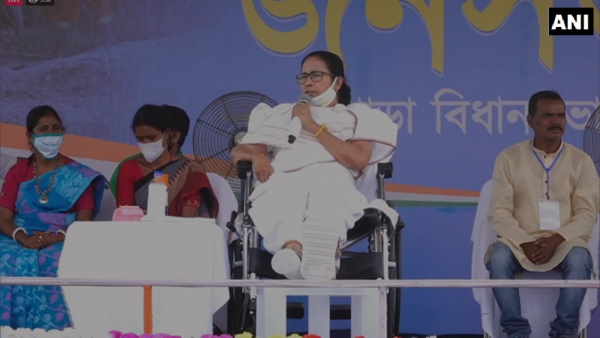 Mamata Banerjee Mamata Banerjee